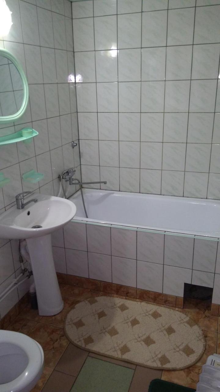 Базилік Люкс Appartement Jaremtsje Buitenkant foto
